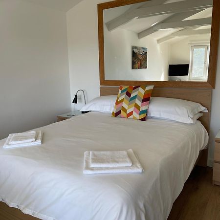 Spacious Lodge With King Sized Bed 인버러레이 외부 사진