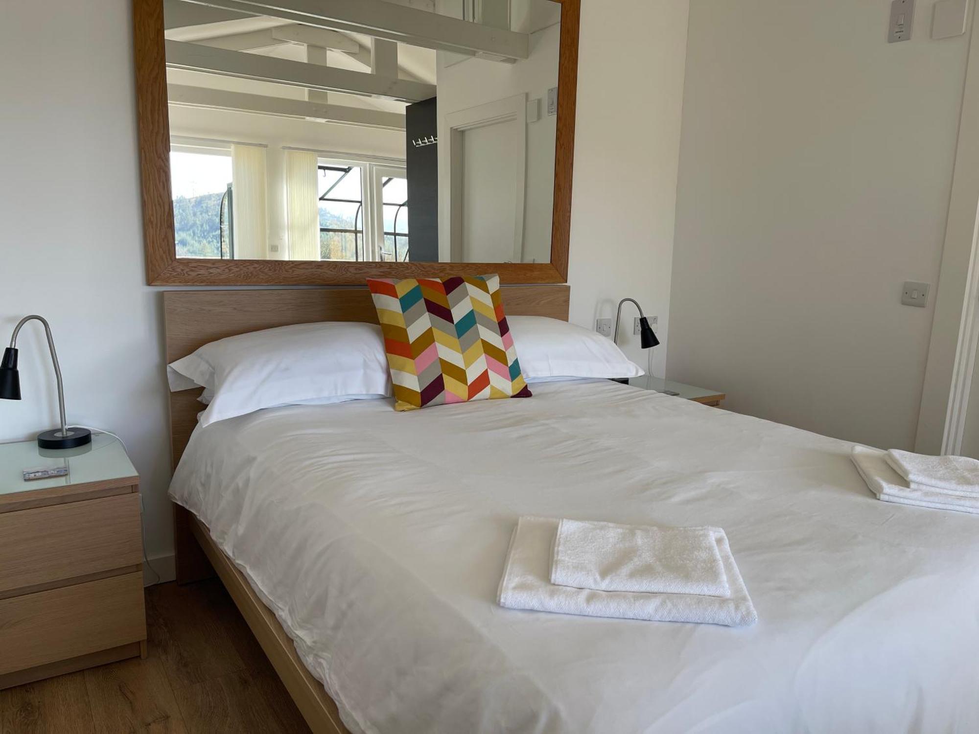 Spacious Lodge With King Sized Bed 인버러레이 외부 사진