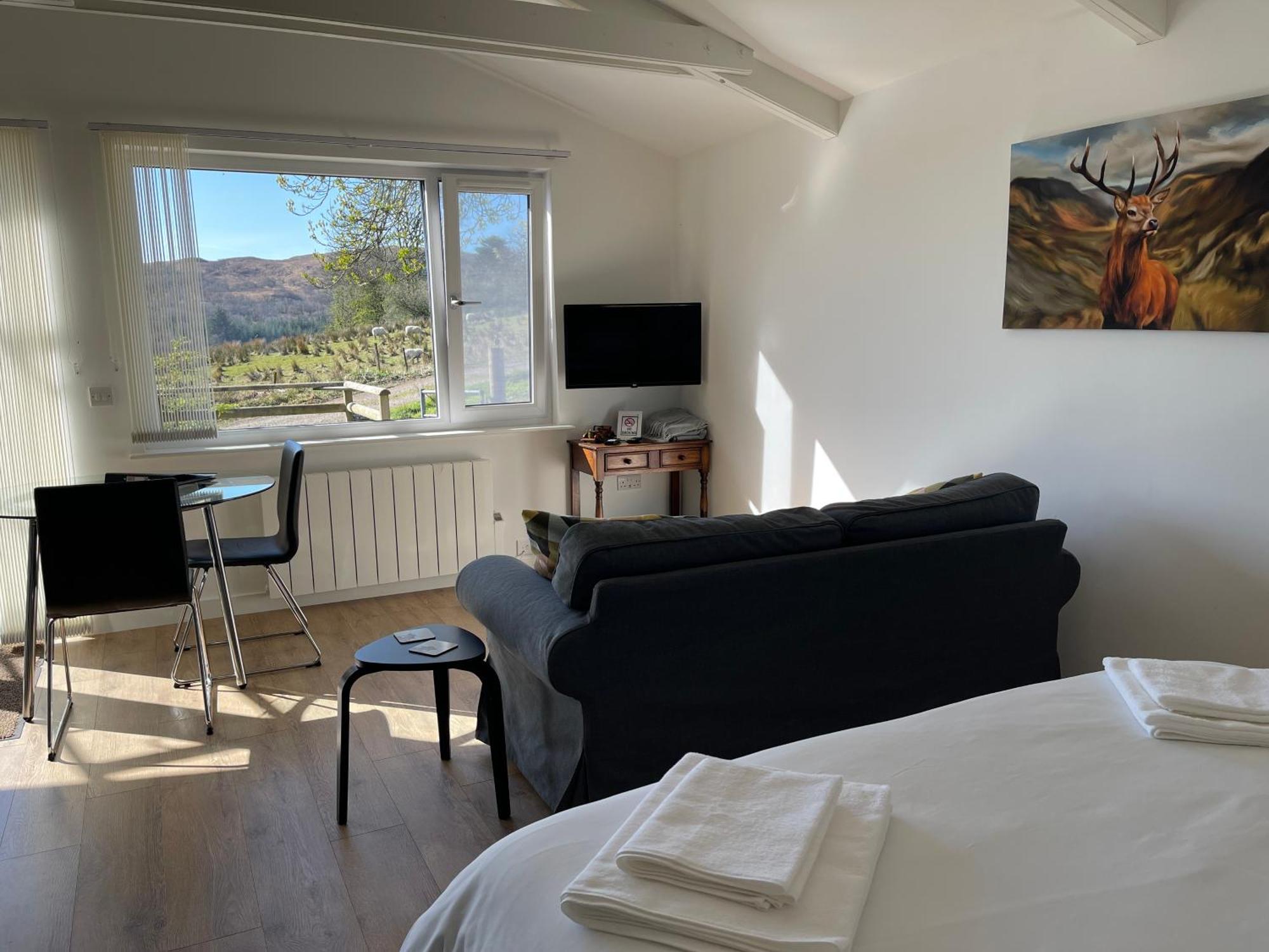 Spacious Lodge With King Sized Bed 인버러레이 외부 사진